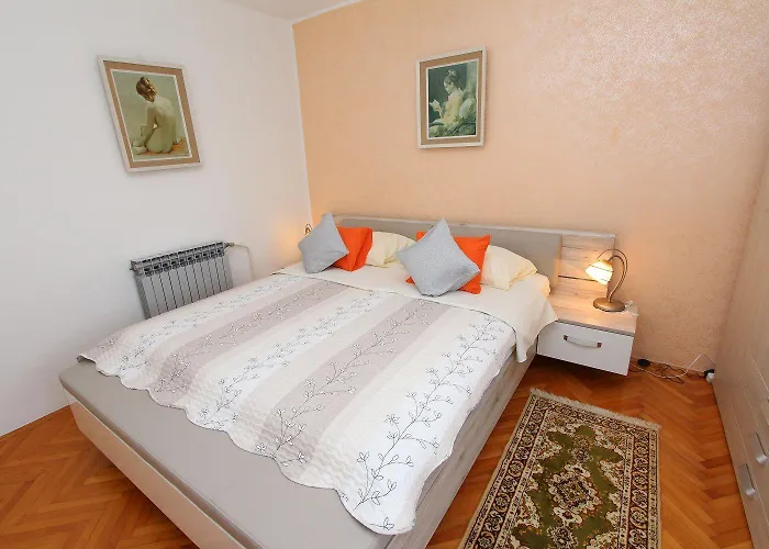 Appartement Mediterranes Nur 15 Minuten Zum Zentrum In Ruhiger Wohngegend