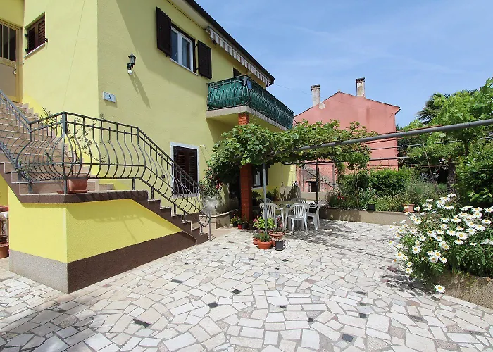Appartement Mediterranes Nur 15 Minuten Zum Zentrum In Ruhiger Wohngegend Rovinj