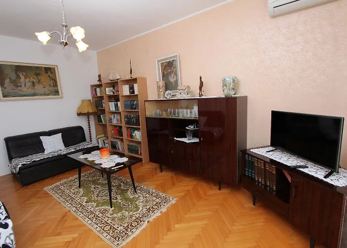 Appartement Mediterranes Nur 15 Minuten Zum Zentrum In Ruhiger Wohngegend *